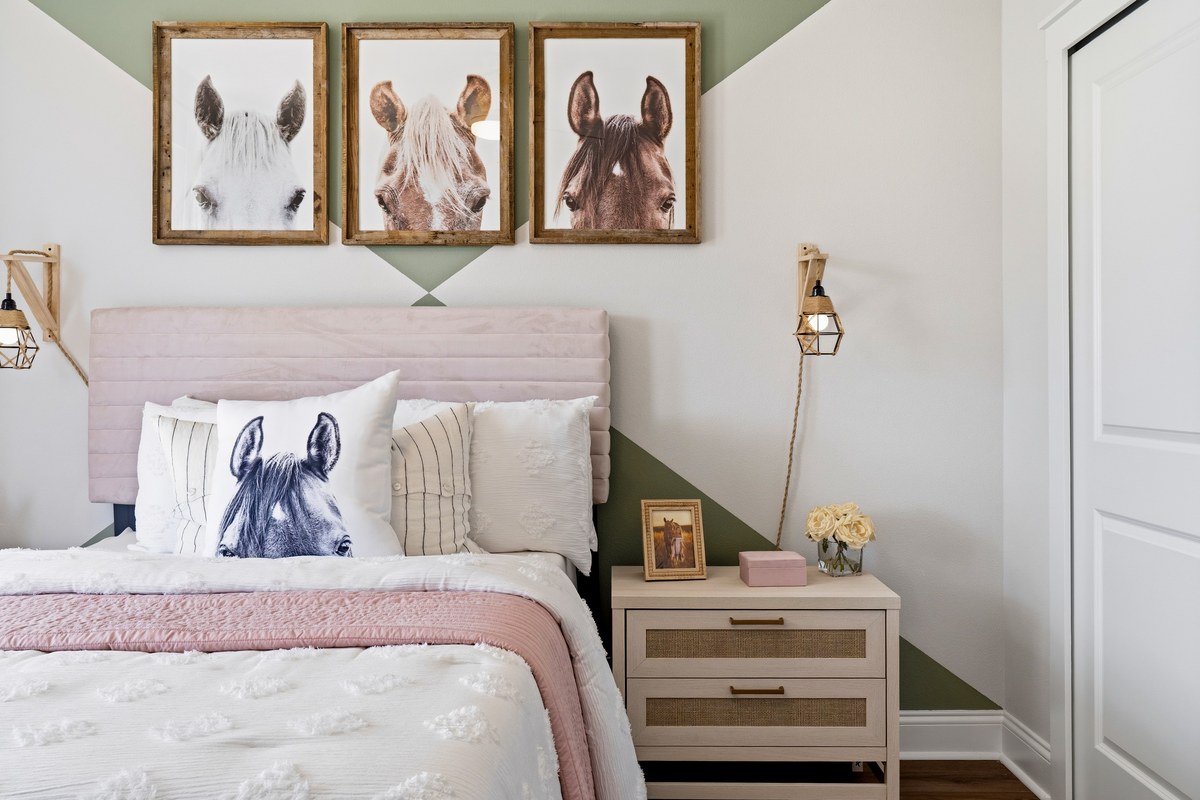 Children's bedroom seen from the headboard wall in Winter Garden